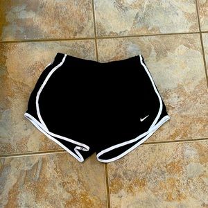Kids black Nike shorts size Medium